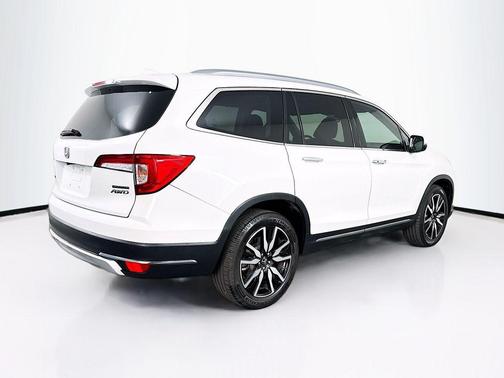 2020 Honda Pilot Touring 8-Passenger