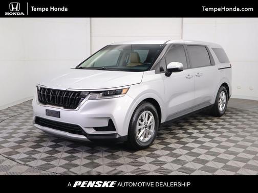 2023 Kia Carnival LX