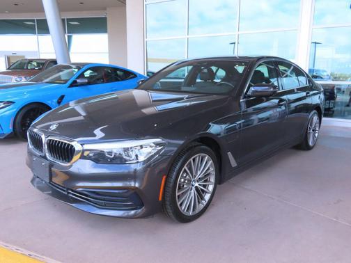Dark Graphite Metallic 2020 BMW 530e iPerformance