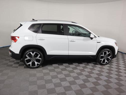 2022 Volkswagen Taos 1.5T SEL