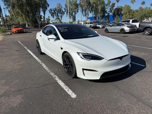 Pearl White Multi-Coat 2022 Tesla Model S Base