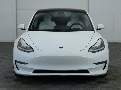2019 Tesla Model 3 Performance