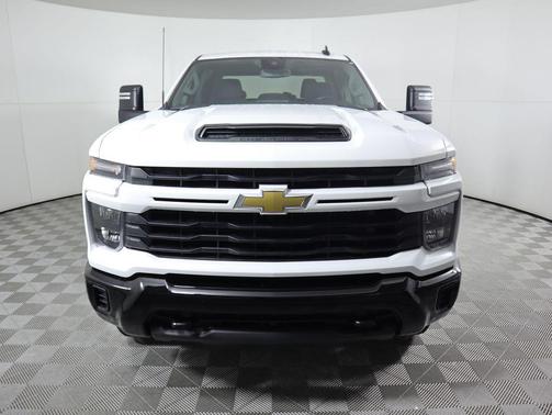 2024 Chevrolet Silverado 2500 Custom
