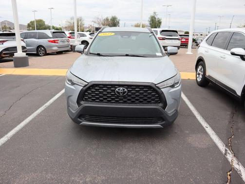 2023 Toyota Corolla Cross LE