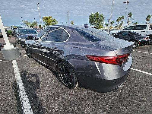 2017 Alfa Romeo Giulia Base