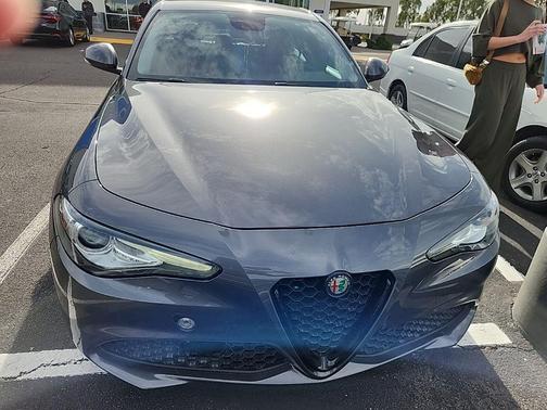 2017 Alfa Romeo Giulia Base