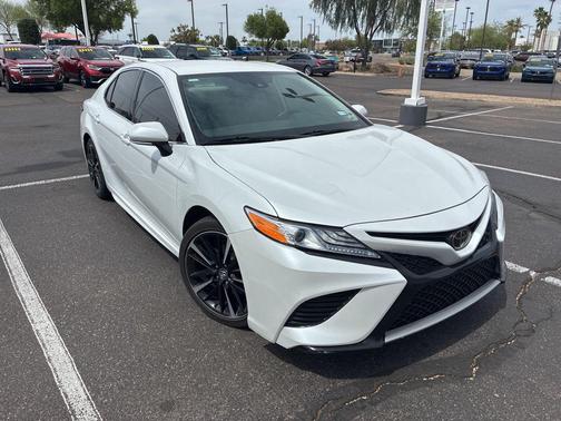 Wind Chill Pearl 2020 Toyota Camry XSE