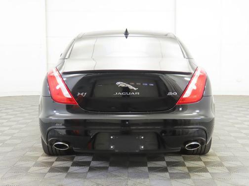 2019 Jaguar XJ R-Sport