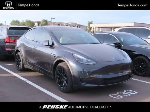 2024 Tesla Model Y Long Range Dual Motor All-Wheel Drive