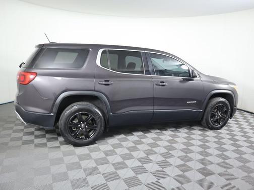 2017 GMC Acadia SLE-1