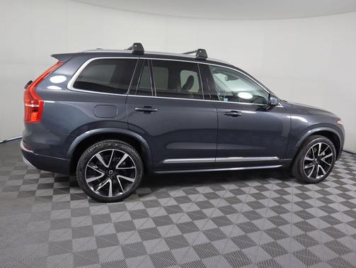 2022 Volvo XC90 Recharge Plug-In Hybrid T8 Inscription Expression 6 Passenger