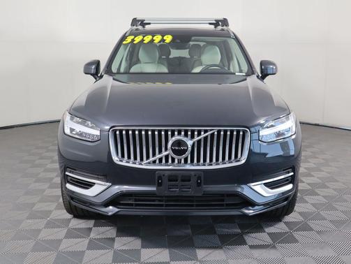 2022 Volvo XC90 Recharge Plug-In Hybrid T8 Inscription Expression 6 Passenger