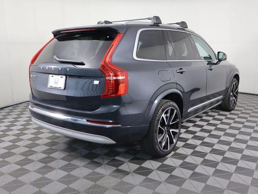 2022 Volvo XC90 Recharge Plug-In Hybrid T8 Inscription Expression 6 Passenger