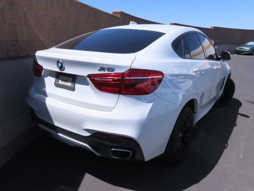Alpine White 2018 BMW X6 xDrive35i