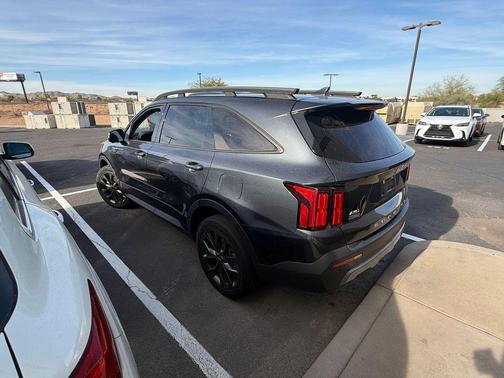 2022 Kia Sorento SX