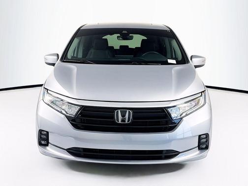 Silver Metallic 2024 Honda Odyssey EX-L