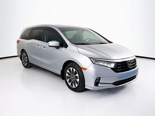 Silver Metallic 2024 Honda Odyssey EX-L