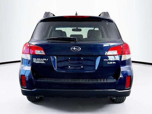 2014 Subaru Outback 3.6R Limited