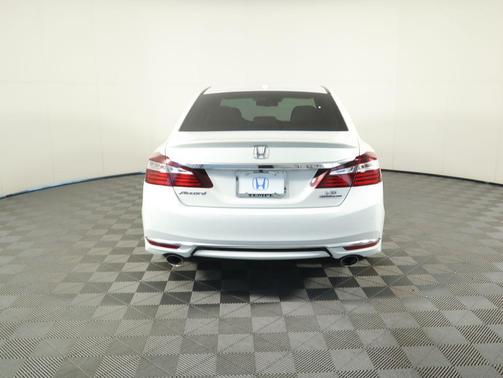 2017 Honda Accord Touring V6