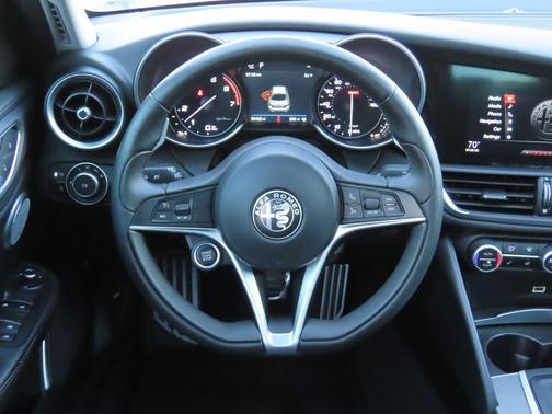 2018 Alfa Romeo Giulia Ti Sport