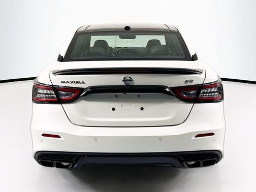 Pearl White Tricoat 2022 Nissan Maxima SR Xtronic CVT