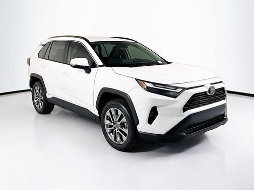 Ice Cap 2025 Toyota RAV4 Hybrid XLE
