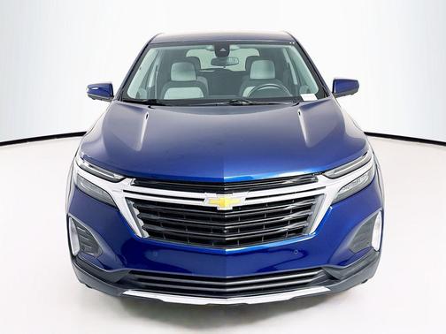 Blue Glow Metallic 2022 Chevrolet Equinox 1LT