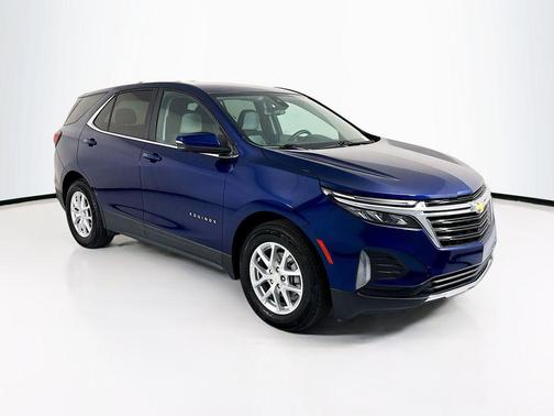 Blue Glow Metallic 2022 Chevrolet Equinox 1LT