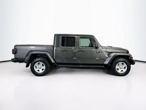 2022 Jeep Gladiator Sport S