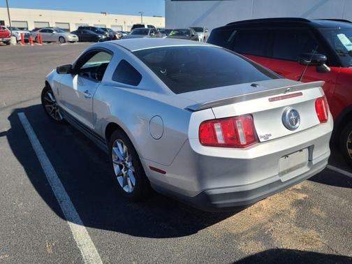 2010 Ford Mustang Premium