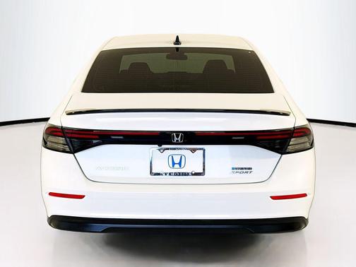 Platinum White Pearl 2024 Honda Accord Hybrid Sport