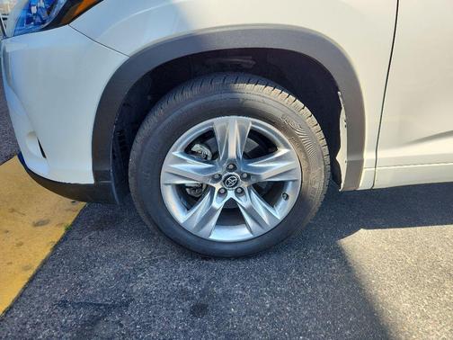 Blizzard Pearl 2018 Toyota Highlander Limited