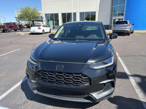 Crystal Black Pearl 2023 Honda HR-V LX