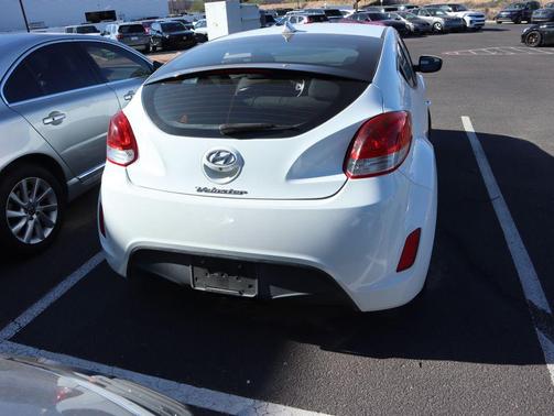 2016 Hyundai Veloster Base