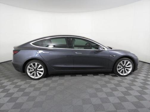 2019 Tesla Model 3 Standard Range