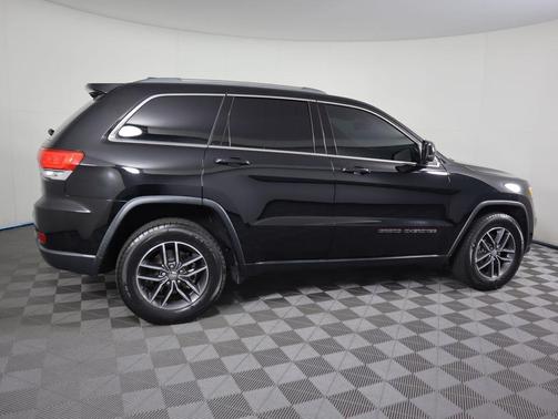 2018 Jeep Grand Cherokee Laredo E
