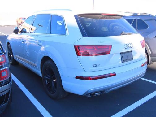 2019 Audi Q7 55 Premium Plus