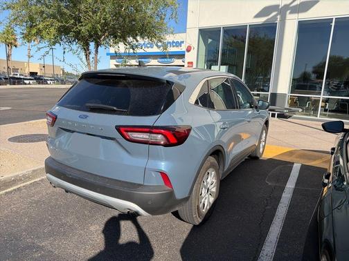 VAPOR BLUE METALLIC 2024 Ford Escape Active