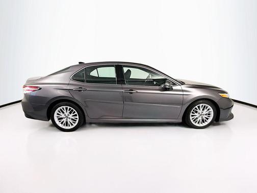 Predawn Gray Mica 2019 Toyota Camry XLE