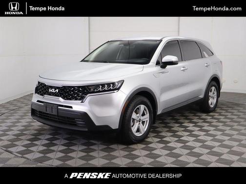 2022 Kia Sorento LX