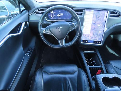 2017 Tesla Model S 90D