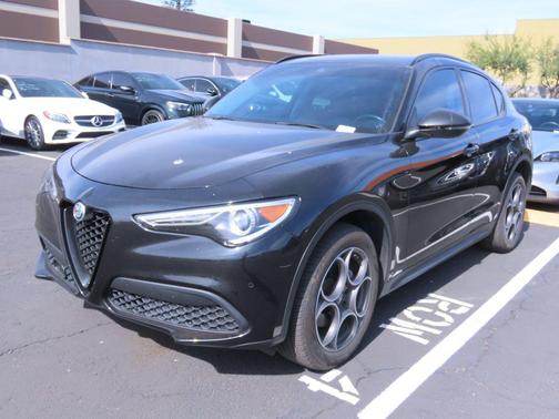 2021 Alfa Romeo Stelvio Base