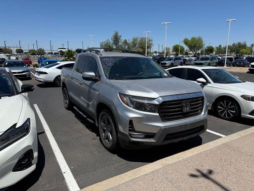 Lunar Silver Metallic 2023 Honda Ridgeline RTL-E