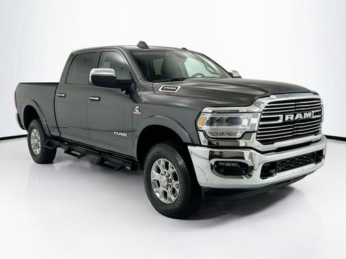 Granite Crystal Metallic Clearcoat 2022 RAM 2500 Laramie Crew Cab 4x4 6'4' Box
