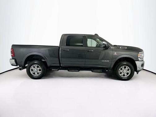 Granite Crystal Metallic Clearcoat 2022 RAM 2500 Laramie Crew Cab 4x4 6'4' Box