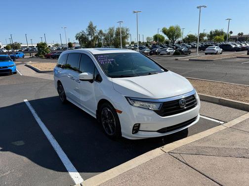 Platinum White 2024 Honda Odyssey Elite