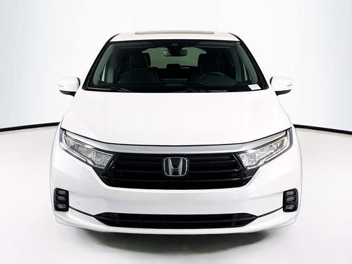Platinum White 2024 Honda Odyssey Elite