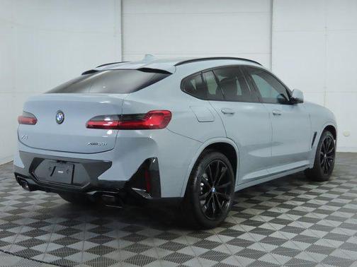2023 BMW X4 xDrive30i