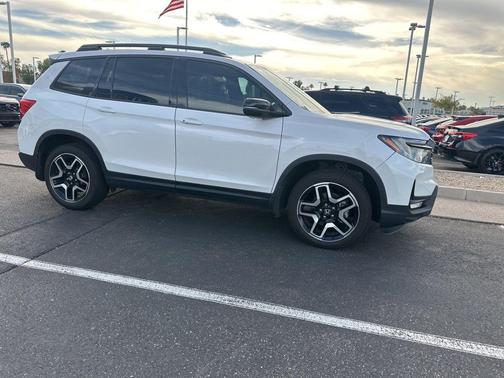 2023 Honda Passport AWD Elite
