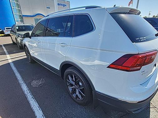 2024 Volkswagen Tiguan 2.0T Wolfsburg Edition